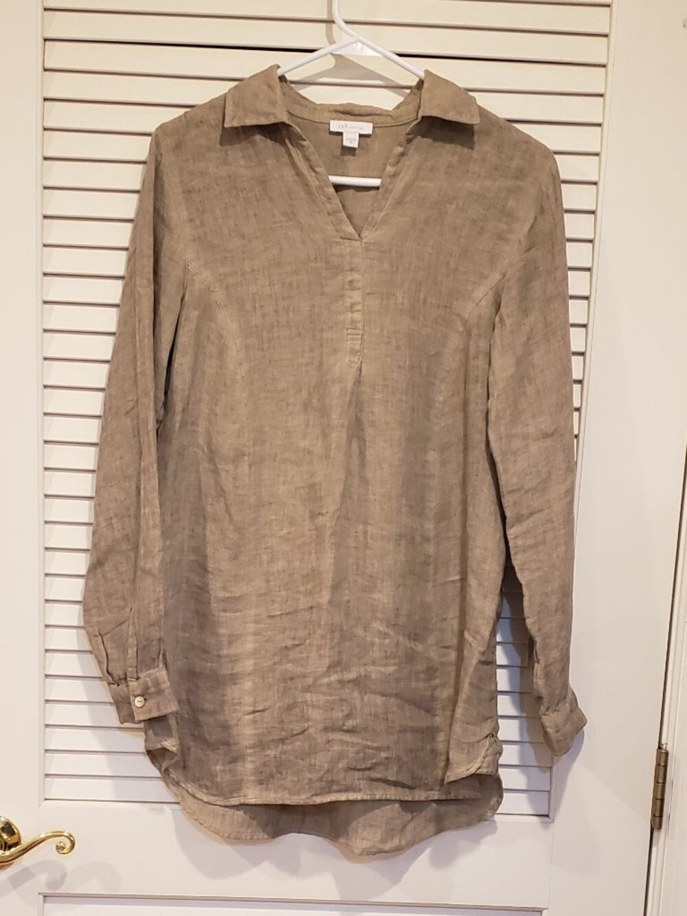 J.Jill Love Linen Women's Split neck tunic in sage blouse Size XS